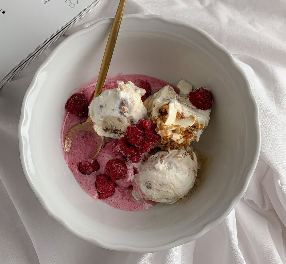 Gelado de Morango com Iogurte Grego