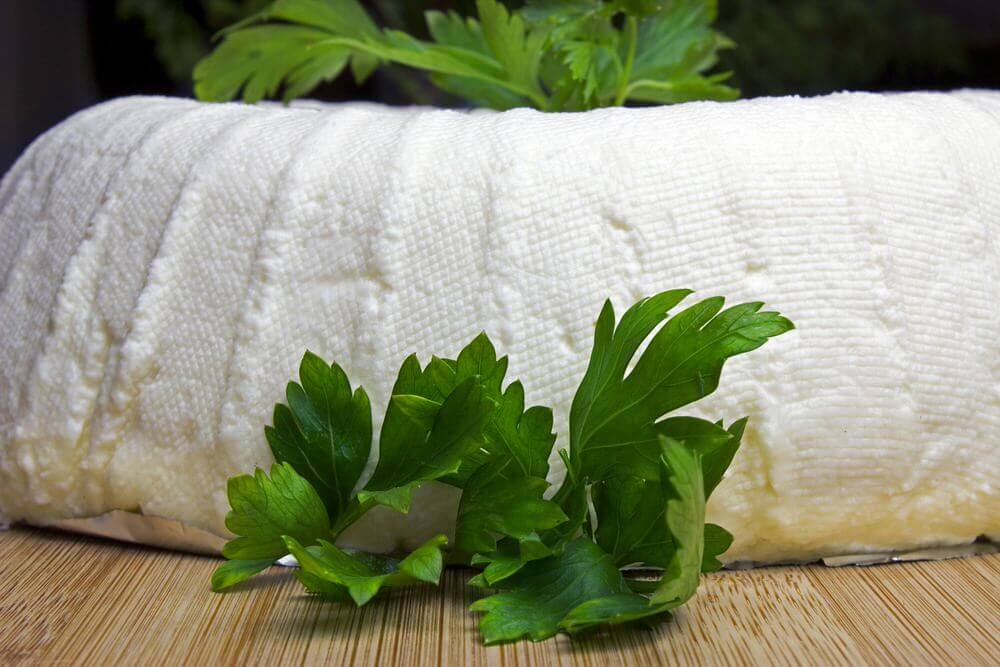 Prazo de armazenamento do queijo cottage